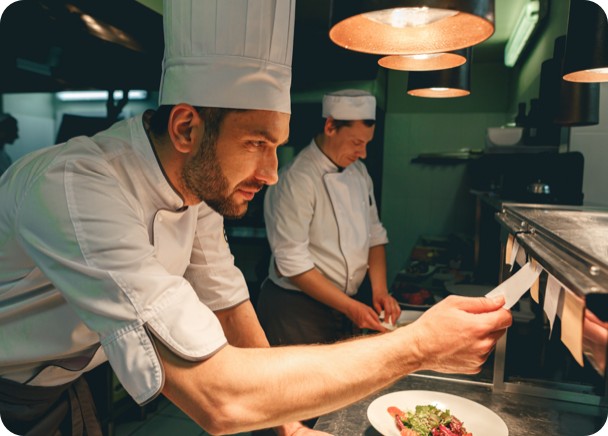 Overfull : Des experts dévoués pour propulser le développement de votre restaurant.